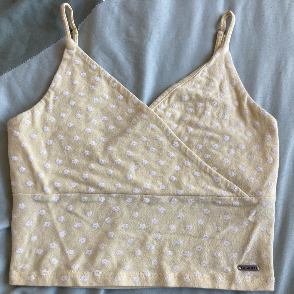 Hollister small crop top.